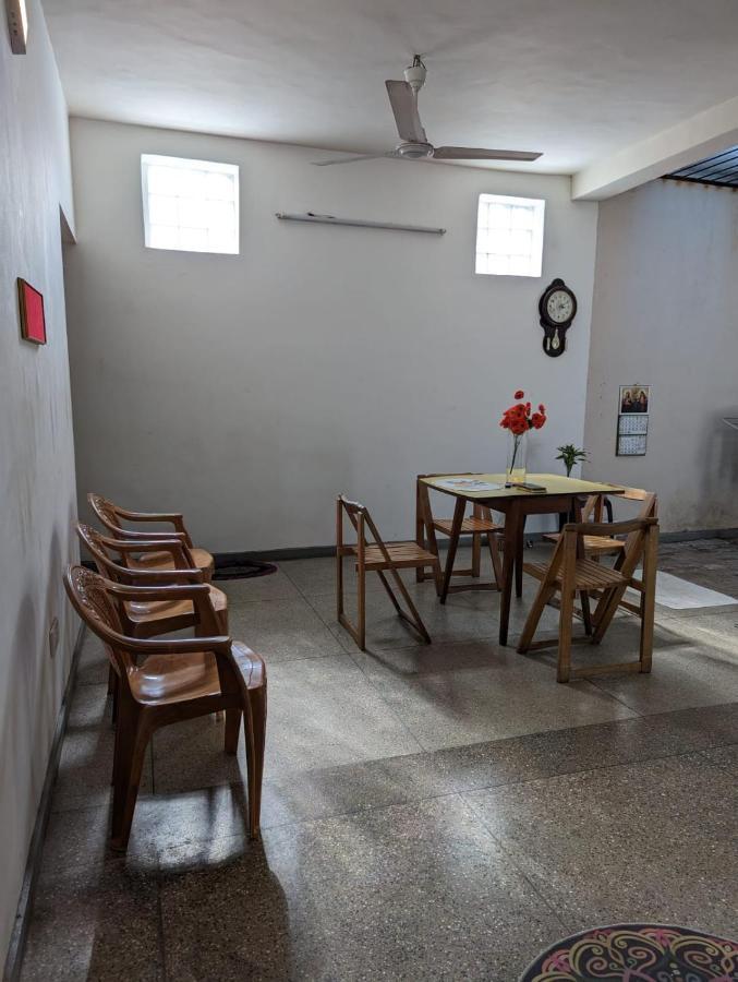 Shiranthi Guest House ราจากิริยา ภายนอก รูปภาพ